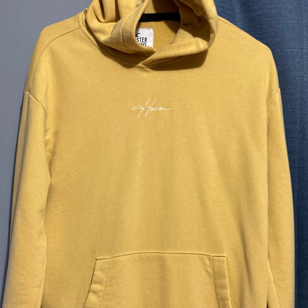 Yellow Hollister Hoddie Size Small